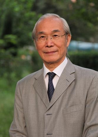 《春意盎然》